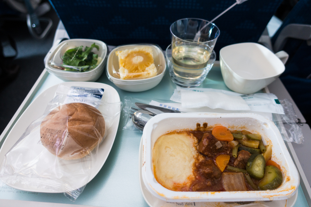 大韓航空パリ行きでの機内食